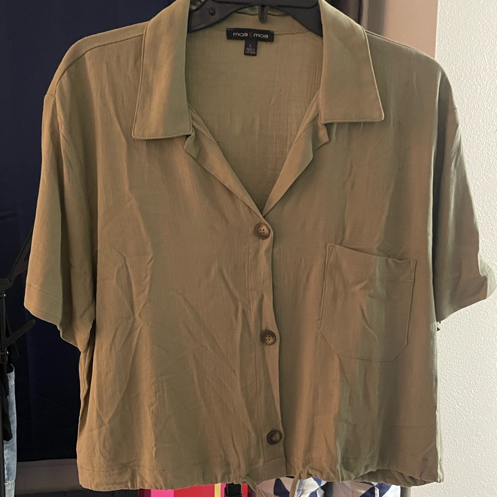 102  Olive Green Top By The Brand Moa Moa Size Large Adjustable Drawstring